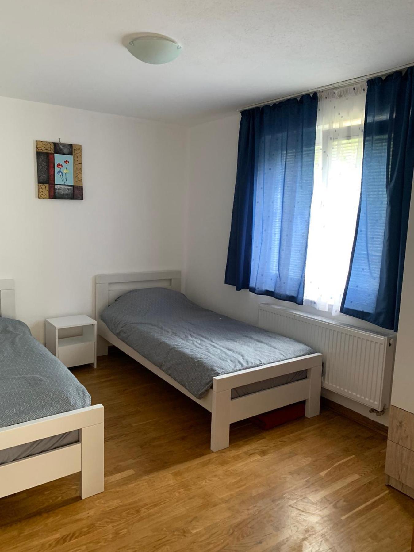 Apartment Dzeni SJJ Buitenkant foto